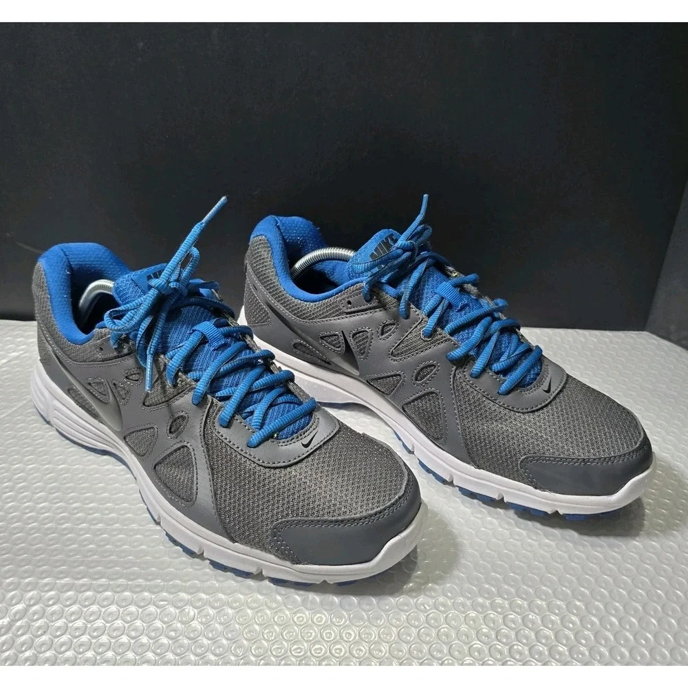 Nike product pair